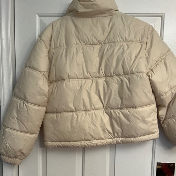 American Eagle Puffer Jacket - Picture 2 of 2